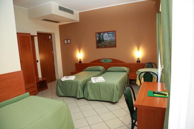 Dore Hotel