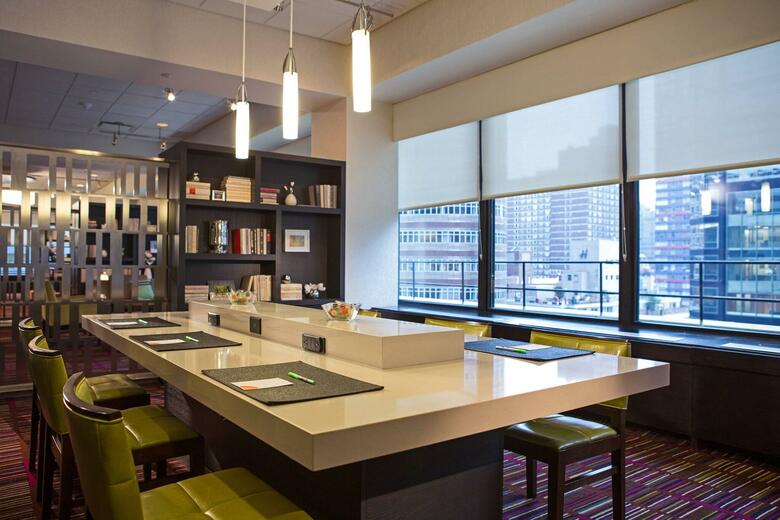 Hotel Courtyard By Marriott Midtown East