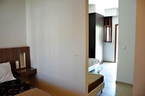 Aparthotel Tony's Beach