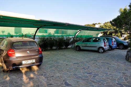 Aparthotel Tony's Beach