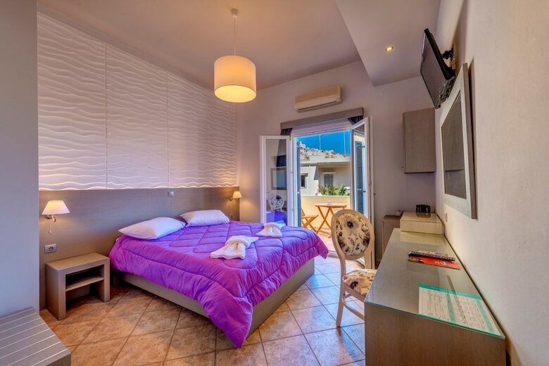 Hostal Ethrion