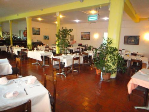 Hostal Pensi� Restaurant Llan�a