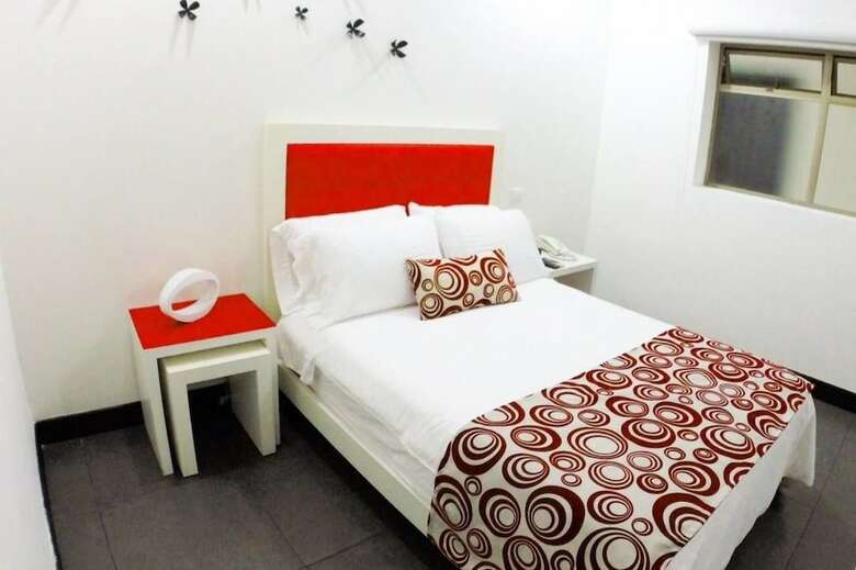 Hotel Merlott Lleras