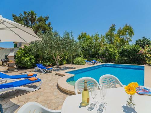 Villa Cuxach D�en Joan