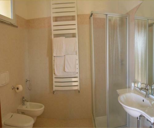 Aparthotel Residence Miralago Rooms & Apartments