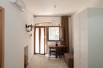 Hostal A San Domenico N 80