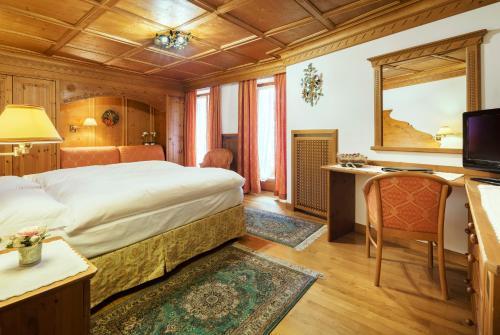 Hotel Columbia