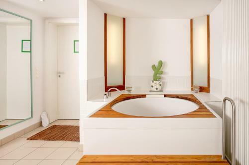 H.w.s. Hotel Der Wilde Schwan