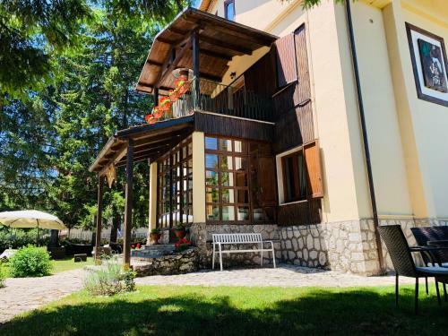 Bed & Breakfast Villa Dei Pini