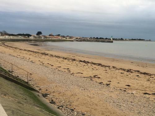 La Petite Maison Sur L'ile De R�
