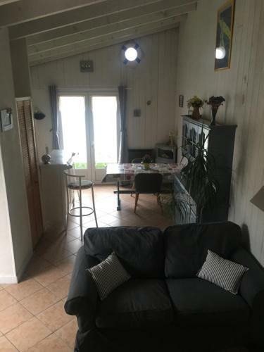 La Petite Maison Sur L'ile De R�