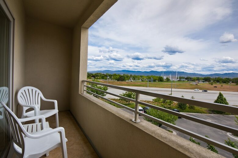 Hotel Oxford Suites Boise