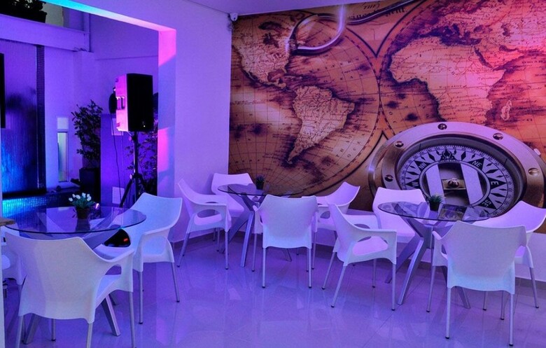 Hostal Lleras Calle 8