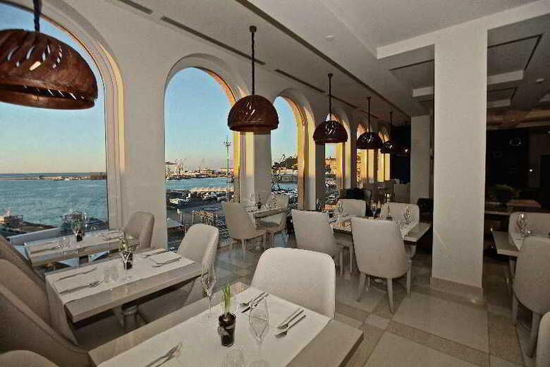 Seeport Hotel