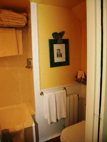 Hotel Almud (.)