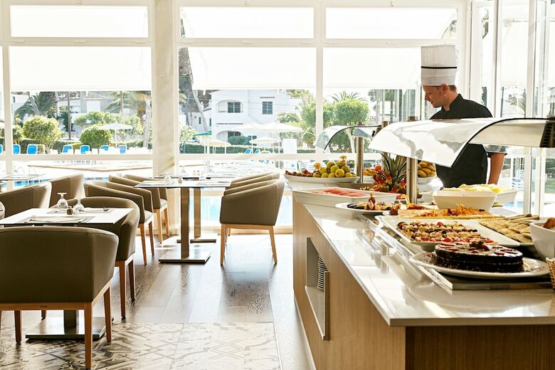 Hotel Globales Cala Blanca
