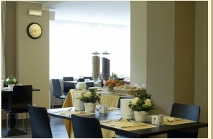 Hotel Regal Residence