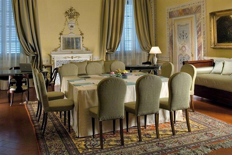 Hotel M Gallery Villa Olmi Firenze