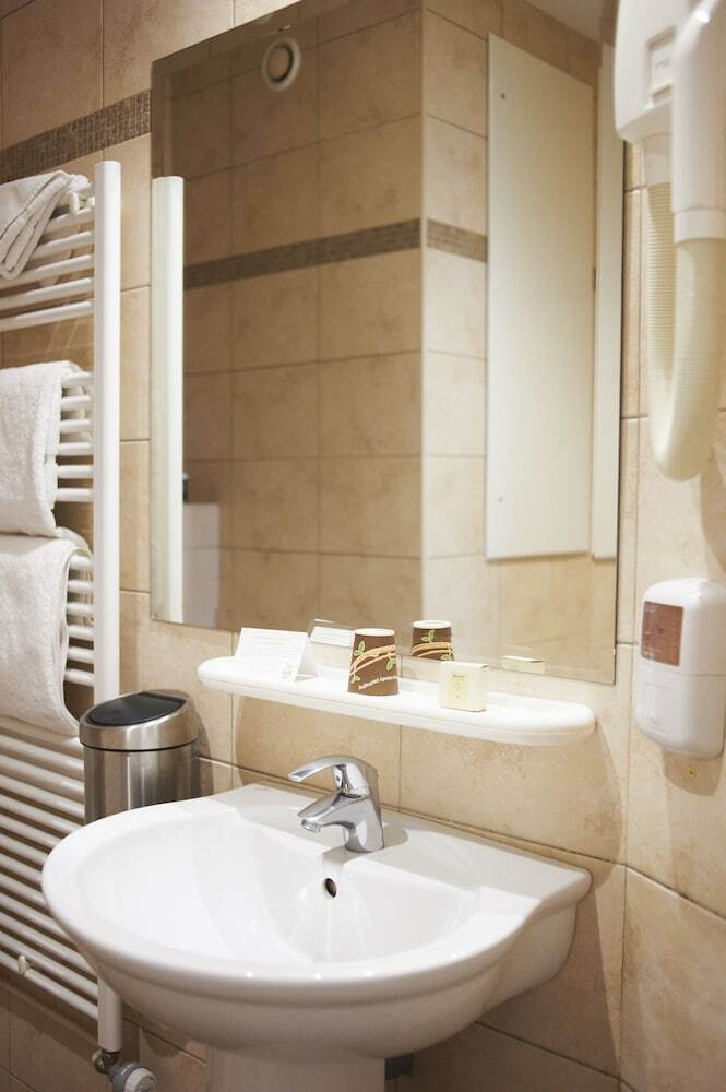 Hotel Logis H�tel Duquesne