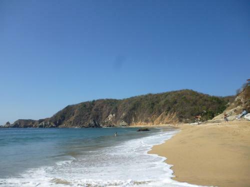 Hotel Caba�as Telay�