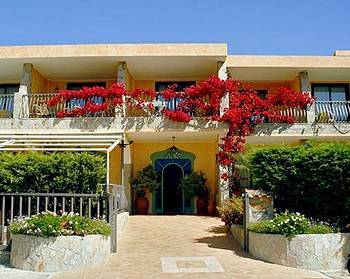 Hotel Palm Village