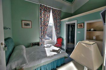 Hostal Mingalar Guest House