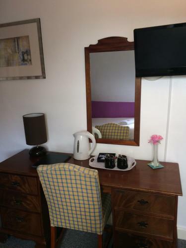 Hostal Edinburgh Thistle Guest House
