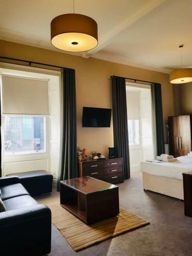 28 York Place Hotel