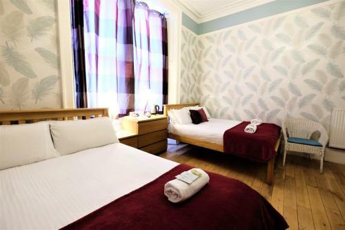 Hostal Balmore Guest House