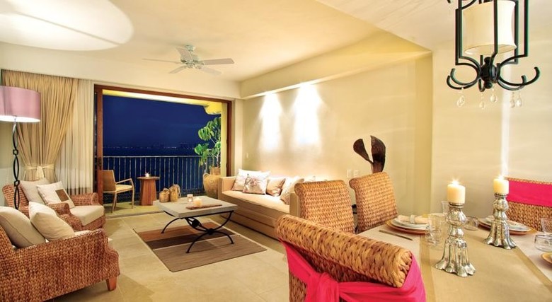 Hotel Almar Resort