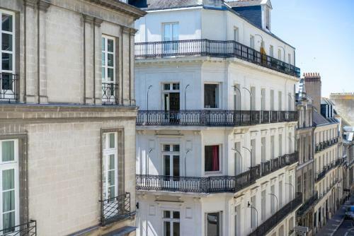 Hotel Voltaire Opera