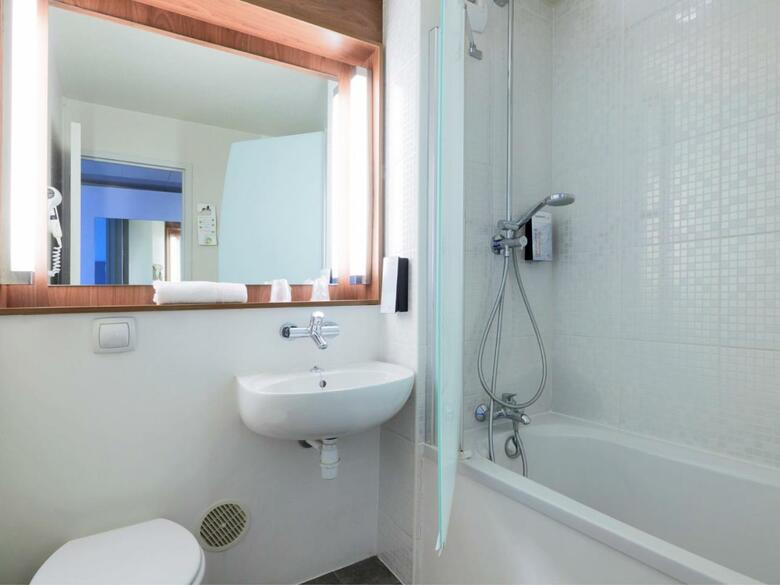 Hotel Campanile Nantes Reze