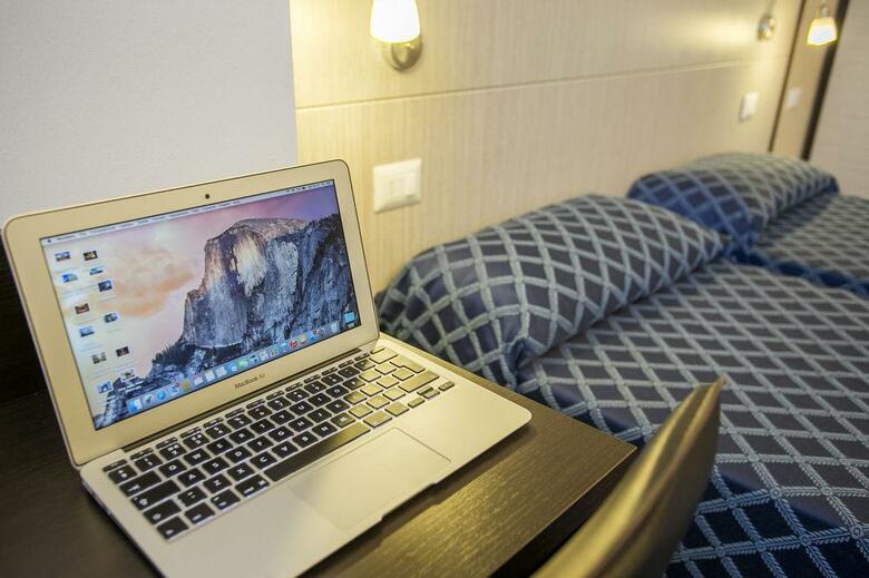 Esco Hotel