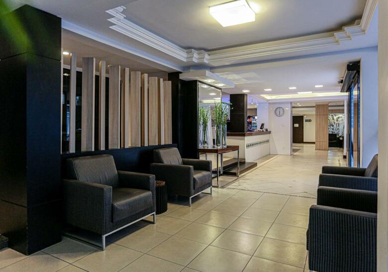 Sandri City Hotel