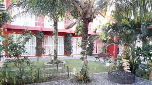 Hostal Residencial Natux