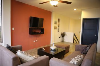 Me Hotel In Monta�ita Estates