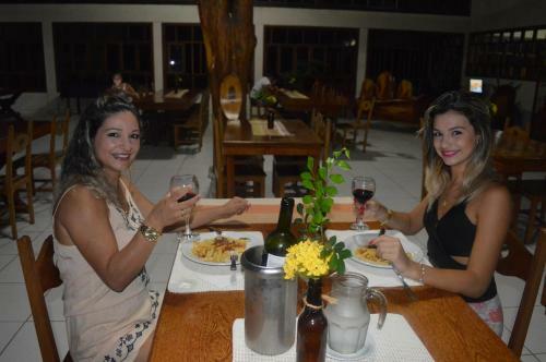 Hostal Pousada Pau Brasil Ubu