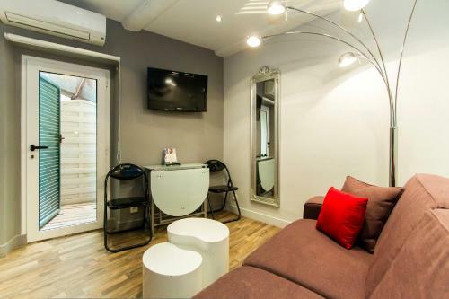 Florella Jean De Riouffe Apartment