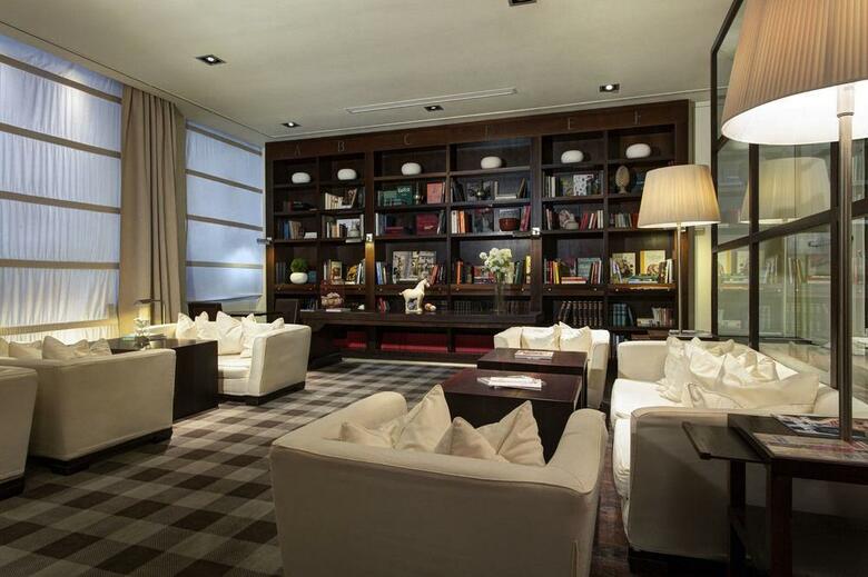 Hotel Gallery Art