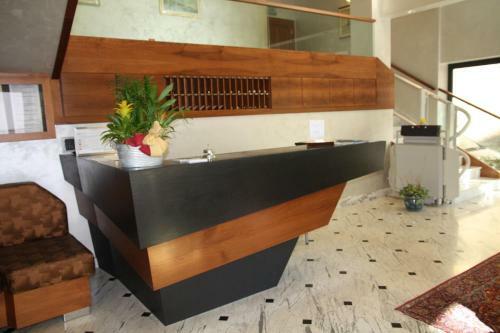 Hotel Iris