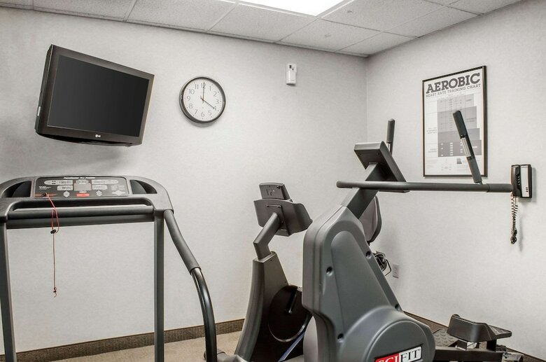 Hotel Sleep Inn & Suites Bensalem