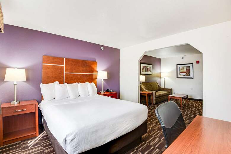 Hotel Best Western Firestone Inn & Suites