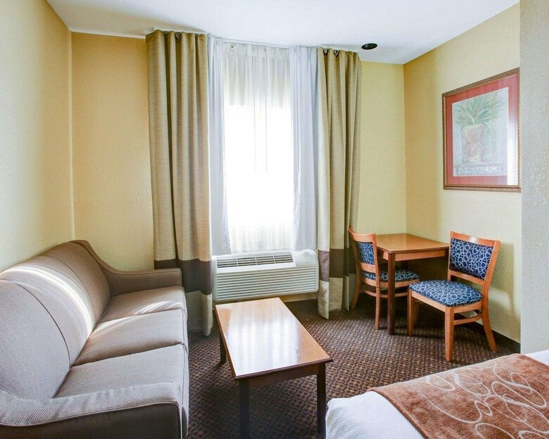 Hotel Comfort Suites Brenham