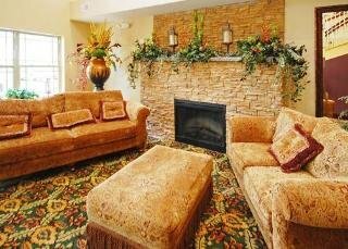 Hotel Comfort Suites Lake George