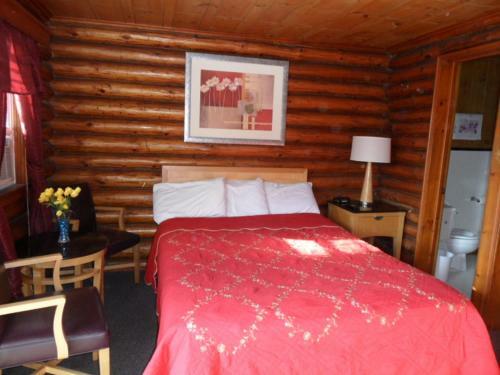 Seven Dwarfs Cabin - On The Brook Cabins