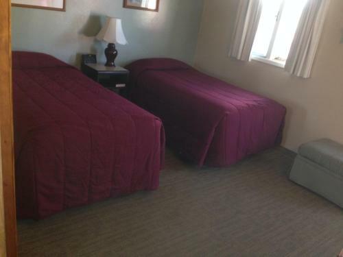 Jamestown Motel