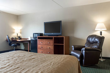 Hotel Quality Inn & Suites Jamestown