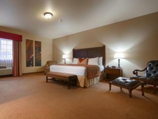 Best Western Plus Cimarron Hotel & Suites