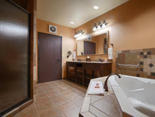Best Western Plus Cimarron Hotel & Suites