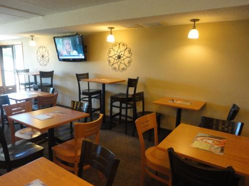 Americinn Hotel & Suites Owatonna - Conference Center